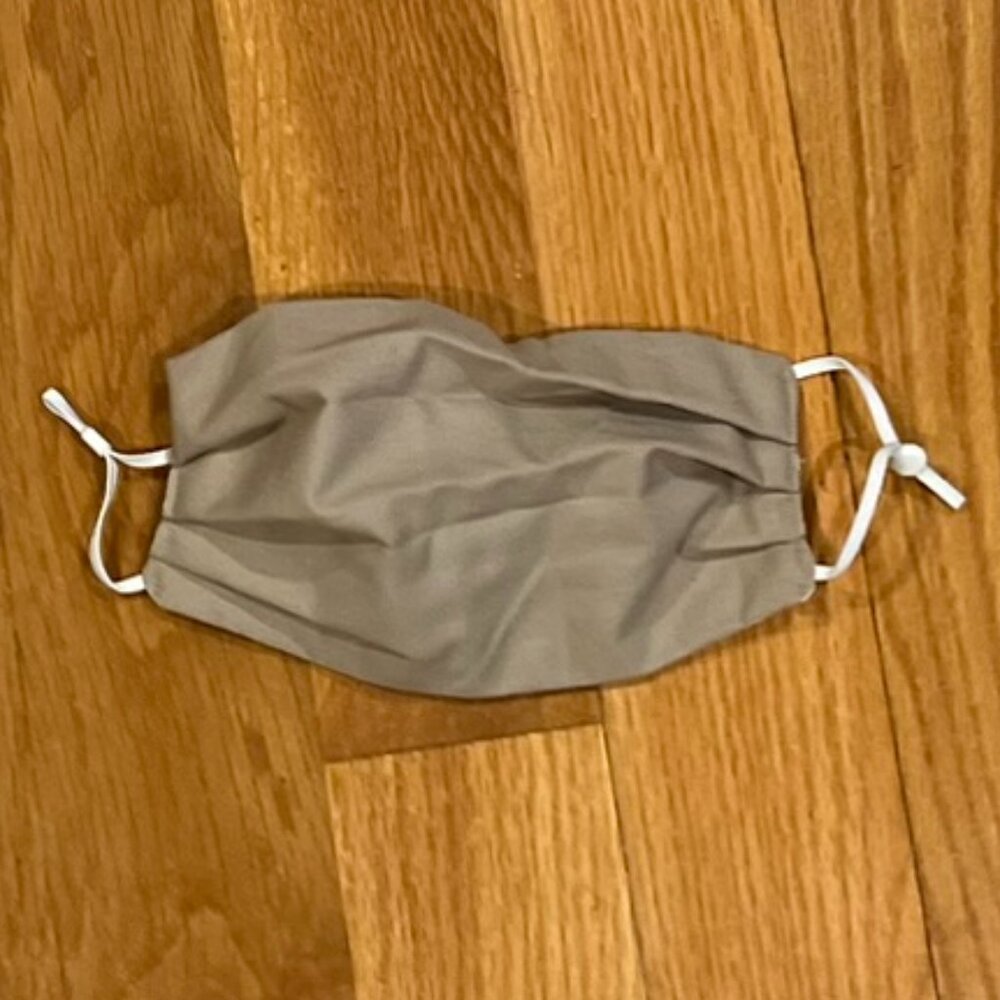 NWOT designer-inspired face mask
